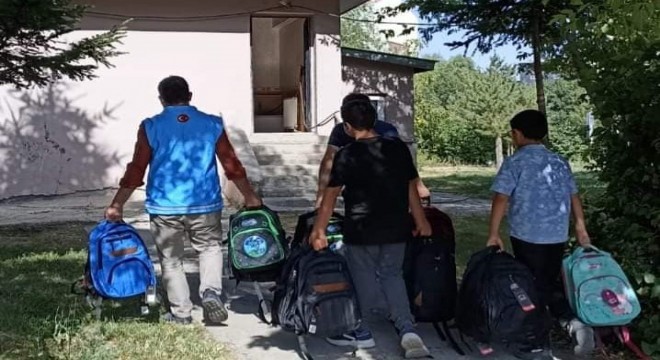  TDV'den yetim öğrencilere eğitim yardımı